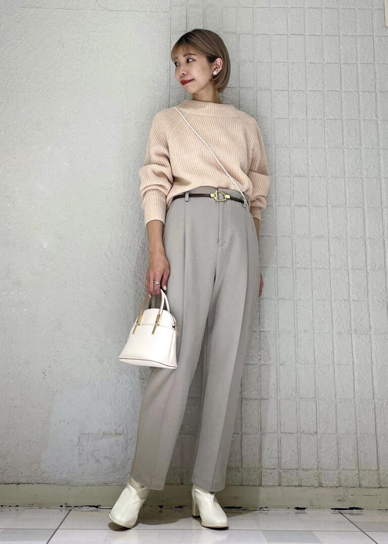 人気の秘密は丈 脚長に見える短めニット 40代の高見えコーデブログ Akane S Miracle